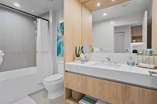 11 NE 6th, Miami, FL 33132 - Photo 11
