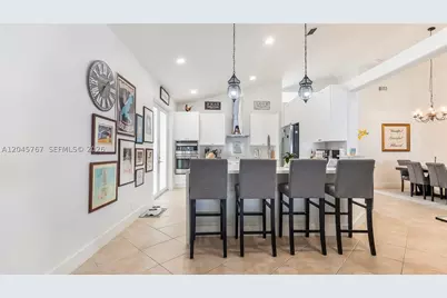 123 SW 164th, Pembroke Pines, FL 33027 - Photo 11