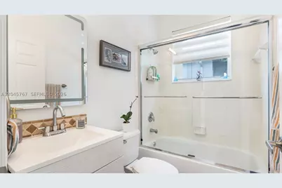 123 SW 164th, Pembroke Pines, FL 33027 - Photo 37