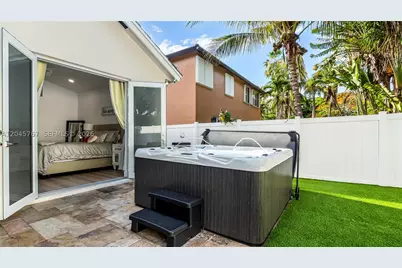 123 SW 164th, Pembroke Pines, FL 33027 - Photo 45