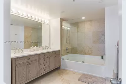 601 NE 36th #3112, Miami, FL 33137 - Photo 13