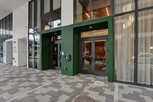 11 NE 6th, Miami, FL 33132 - Photo 9