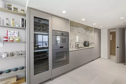 2025 Brickell #1401, Miami, FL 33129 - Photo 11