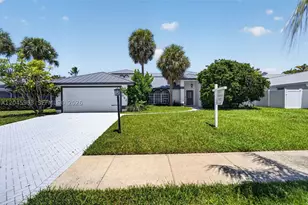 542 N Cypress, Tequesta, FL 33469 - Photo 3