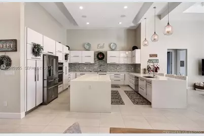 12802 Grand Oaks, Davie, FL 33330 - Photo 13