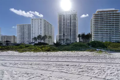 5757 Collins #2207, Miami Beach, FL 33140 - Photo 31