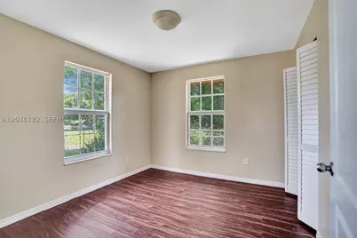 727 22nd #B, West Palm Beach, FL 33407 - Photo 9