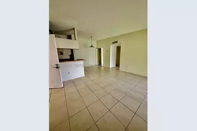 809 NE 199th #206-7, Miami, FL 33179 - Photo 3