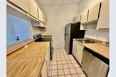 809 NE 199th #206-7, Miami, FL 33179 - Photo 7