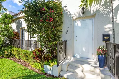 737 Alhambra, Coral Gables, FL 33134 - Photo 5