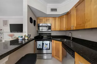 [Address not provided], Fort Lauderdale, FL 33304 - Photo 3