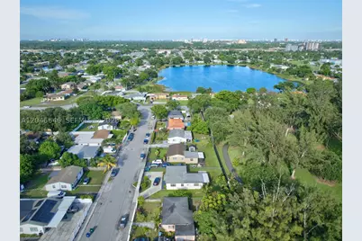 1230 NW 84th, Miami, FL 33147 - Photo 25