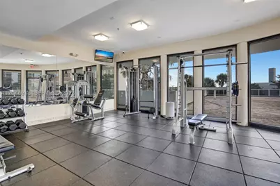 20515 E Country Club #2147, Aventura, FL 33180 - Photo 19