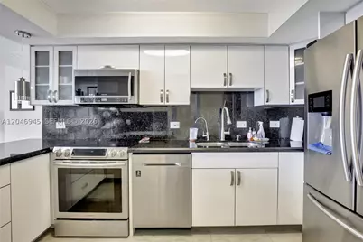 20515 E Country Club #2147, Aventura, FL 33180 - Photo 7