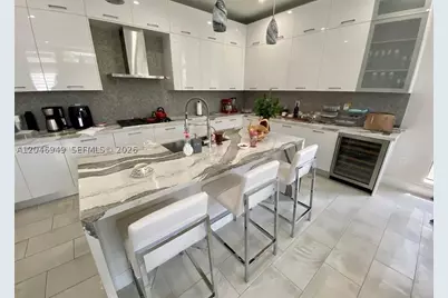8256 NW 48th, Doral, FL 33166 - Photo 9