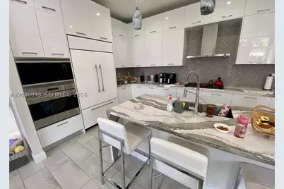 8256 NW 48th, Doral, FL 33166 - Photo 11