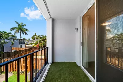 2408 NE 10th #122, Hallandale Beach, FL 33009 - Photo 19