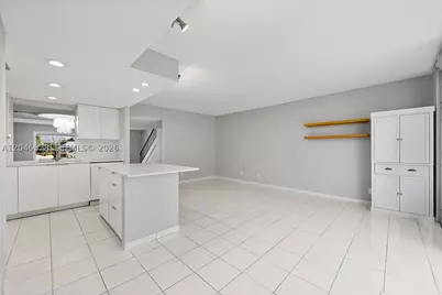 2408 NE 10th #122, Hallandale Beach, FL 33009 - Photo 13