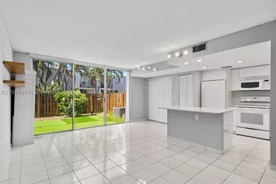 2408 NE 10th #122, Hallandale Beach, FL 33009 - Photo 9