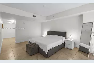 41 SE 5th #908, Miami, FL 33131 - Photo 15