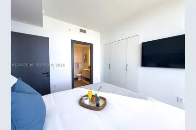 398 NE 5th #4210, Miami, FL 33132 - Photo 13