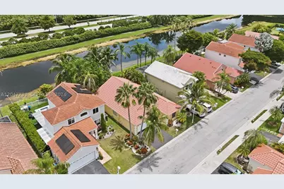 411 Bermuda Springs, Weston, FL 33326 - Photo 5