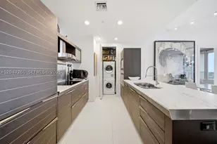 200 Biscayne Blvd, Miami, FL 33131 - Photo 5