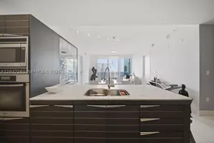 200 Biscayne Blvd, Miami, FL 33131 - Photo 21