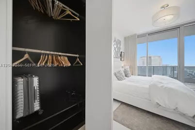 200 Biscayne Boulevard #5110, Miami, FL 33131 - Photo 29
