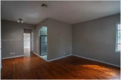 715 Michigan #7, Miami Beach, FL 33139 - Photo 5