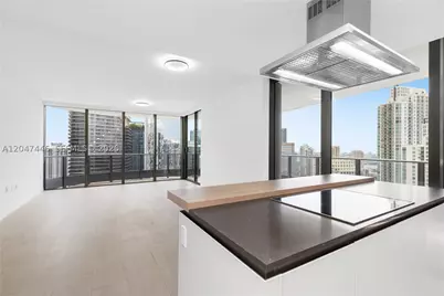 1000 Brickell #4015, Miami, FL 33131 - Photo 3