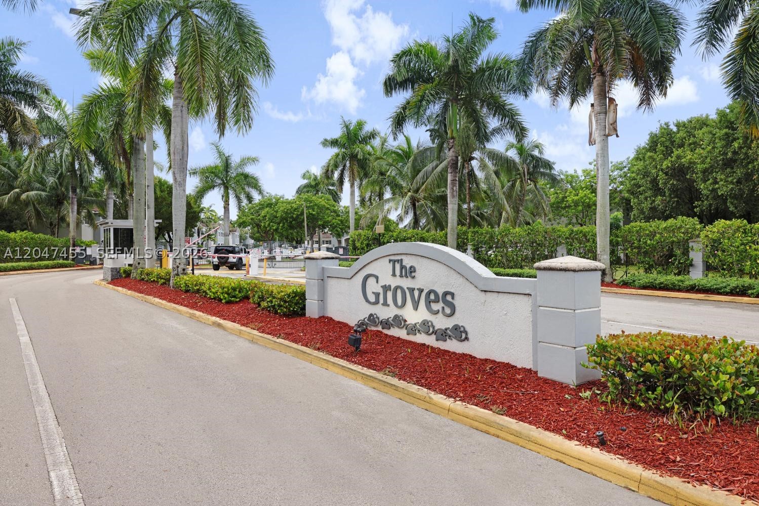 2943 SE 15th - 2943 SE 15th, Homestead, FL 33035 Luxury Property | Jose Angel Pina