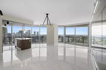 488 NE 18th #4900, Miami, FL 33132 - Photo 3