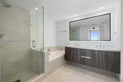 488 NE 18th #4900, Miami, FL 33132 - Photo 21