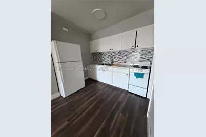 15 Esplanade #B, Miami Springs, FL 33166 - Photo 1