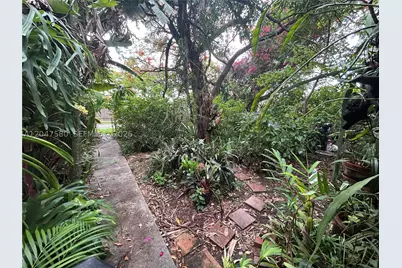 8285 SW 47th, Miami, FL 33155 - Photo 3