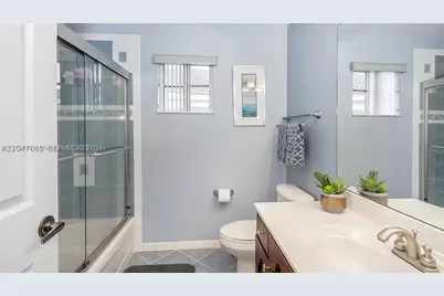 1714 Royal Grove #-, Weston, FL 33327 - Photo 19