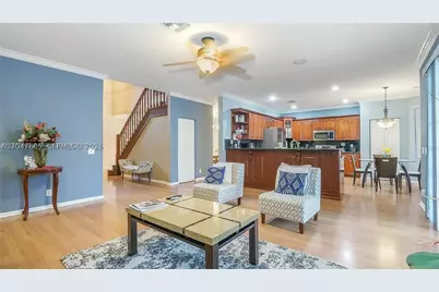1714 Royal Grove #-, Weston, FL 33327 - Photo 3