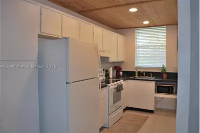 109 Paradise Harbour #406, North Palm Beach, FL 33408 - Photo 5