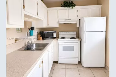 4700 NW 35th #411, Lauderdale Lakes, FL 33319 - Photo 5