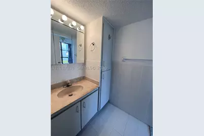 17011 N Bay #816, Sunny Isles Beach, FL 33160 - Photo 13