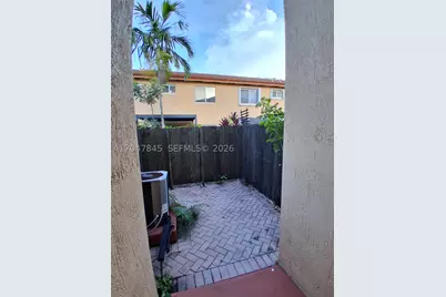 17318 NW 74th #202, Hialeah, FL 33015 - Photo 25