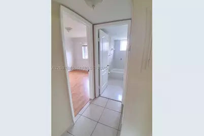 17318 NW 74th #202, Hialeah, FL 33015 - Photo 21