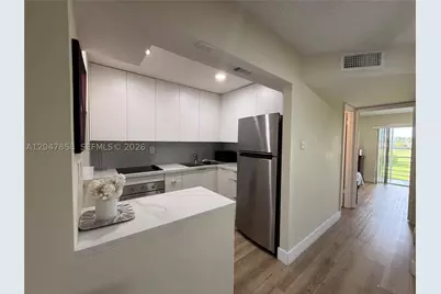 9101 Sunrise Lakes #215, Sunrise, FL 33322 - Photo 15