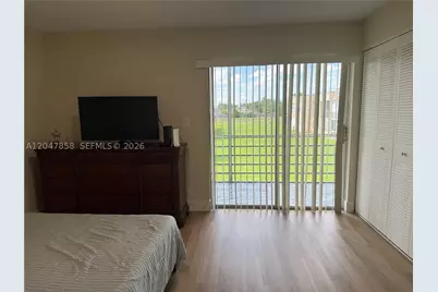 9101 Sunrise Lakes #215, Sunrise, FL 33322 - Photo 31