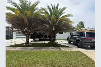 7525 Roosevelt, Hollywood, FL 33024 - Photo 1