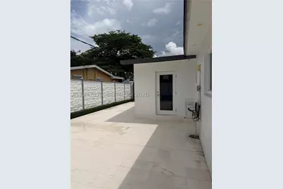 7525 Roosevelt, Hollywood, FL 33024 - Photo 35