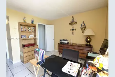9140 Fontainebleau #504, Miami, FL 33172 - Photo 17