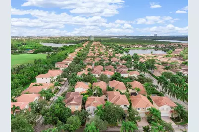 1595 Seagrape #-, Hollywood, FL 33019 - Photo 39