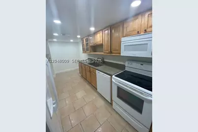 18061 Biscayne #PH02, Aventura, FL 33160 - Photo 5